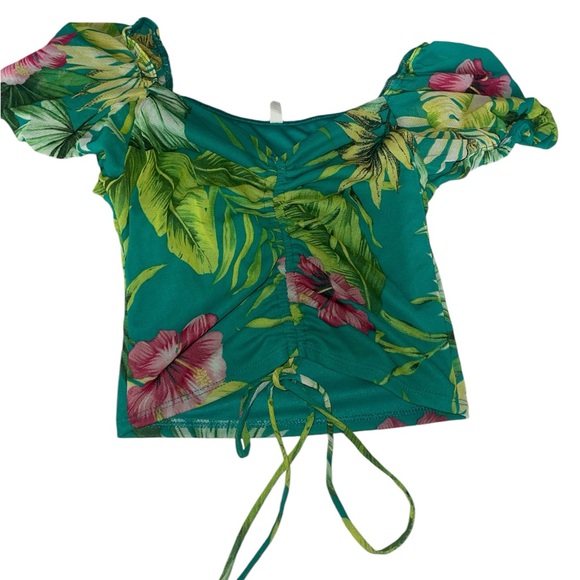 Crop Blouse - Picture 1 of 1